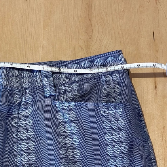 Levi’s Sta Prest 70s Blue and White Patterned Pants- size 10/12 women’s - Picture 6 of 7